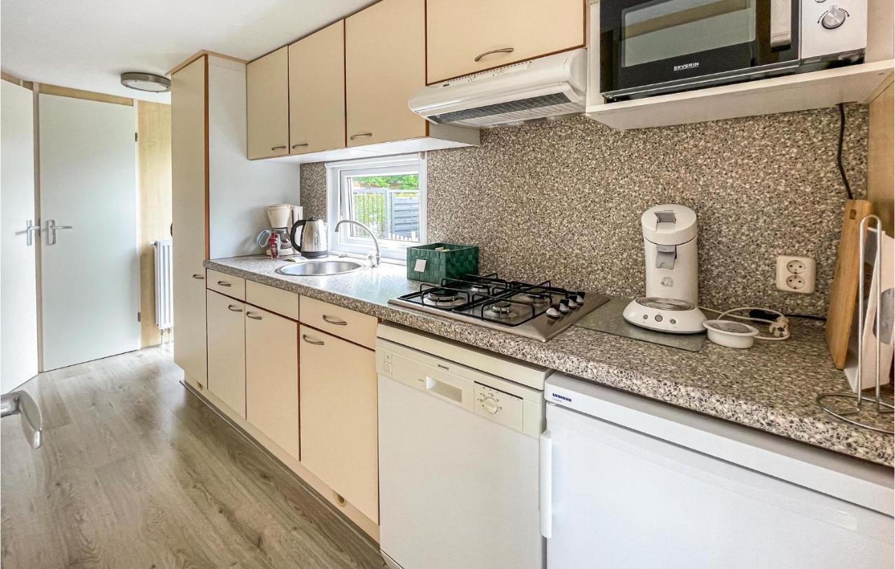 3 Bedroom Stunning Stacaravan In Tzummarum Kültér fotó